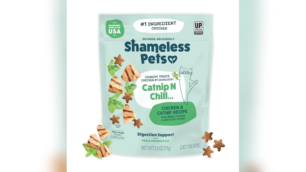 Best Cat Treats for Sensitive Stomach
