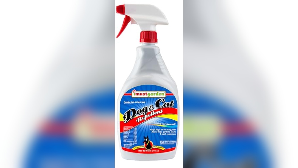 Best Dog And Cat Repellent for Yard: Top Natural Solutions That Work