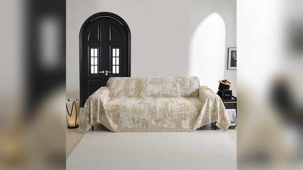 Best Fabric for Furniture With Cats: Durable, Scratch-Resistant Sofa Covers