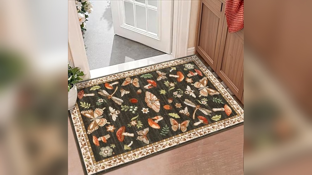 Best Rugs for Cats That Pee: Stain Resistant and Washable Picks