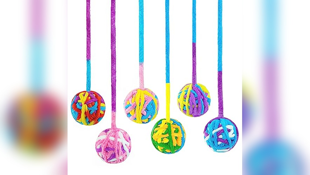 Best Yarn for Cat Toys: Top Woolen Balls for Indoor Kitty Fun