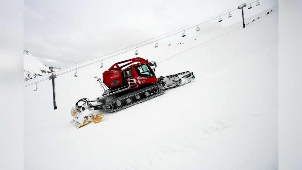 Where Did Winch Cat Snow Grooming Start: Origins Uncovered